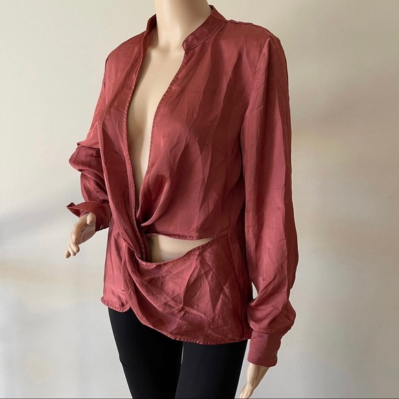 Cutout Asymmetrical Long Sleeve Blouse Size S - Picture 12 of 12